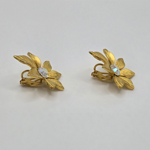 Vintage Flower Earrings Goldtone Clip Ons Classic Midcentury AB Rhinestone Twee - Picture 7 of 11